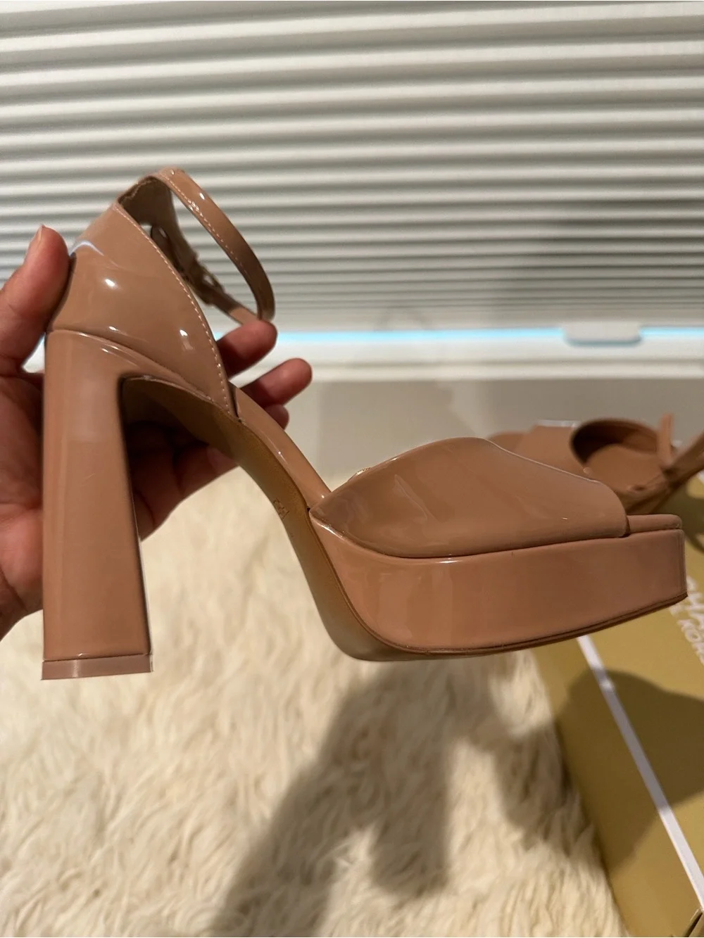 🤎 Zara Patent Platform Heels – Nude – Size 36